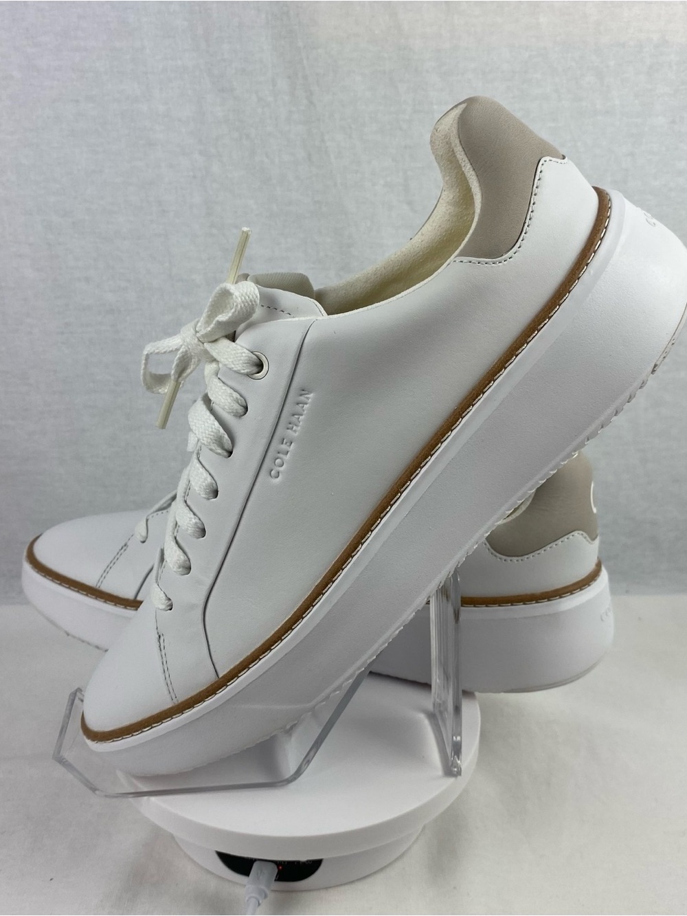 Cole Haan Women’s White Leather 360 Top Spin Sneakers with Tan Trim. 9.5 - Picture 7 of 13